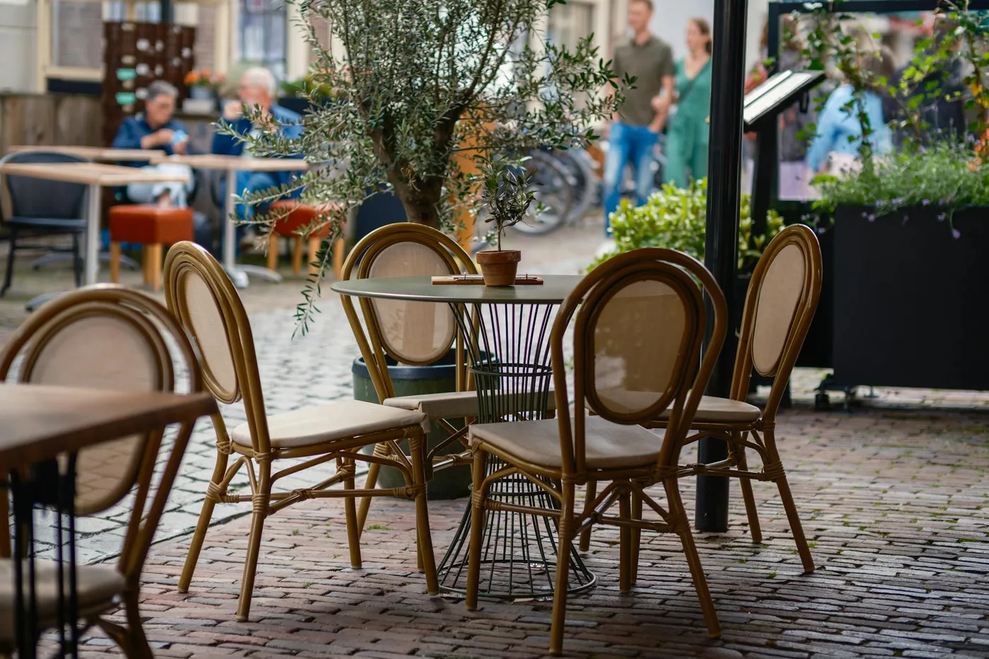 Podgorica Morning Coffee, Cafés, Markets and Parking
